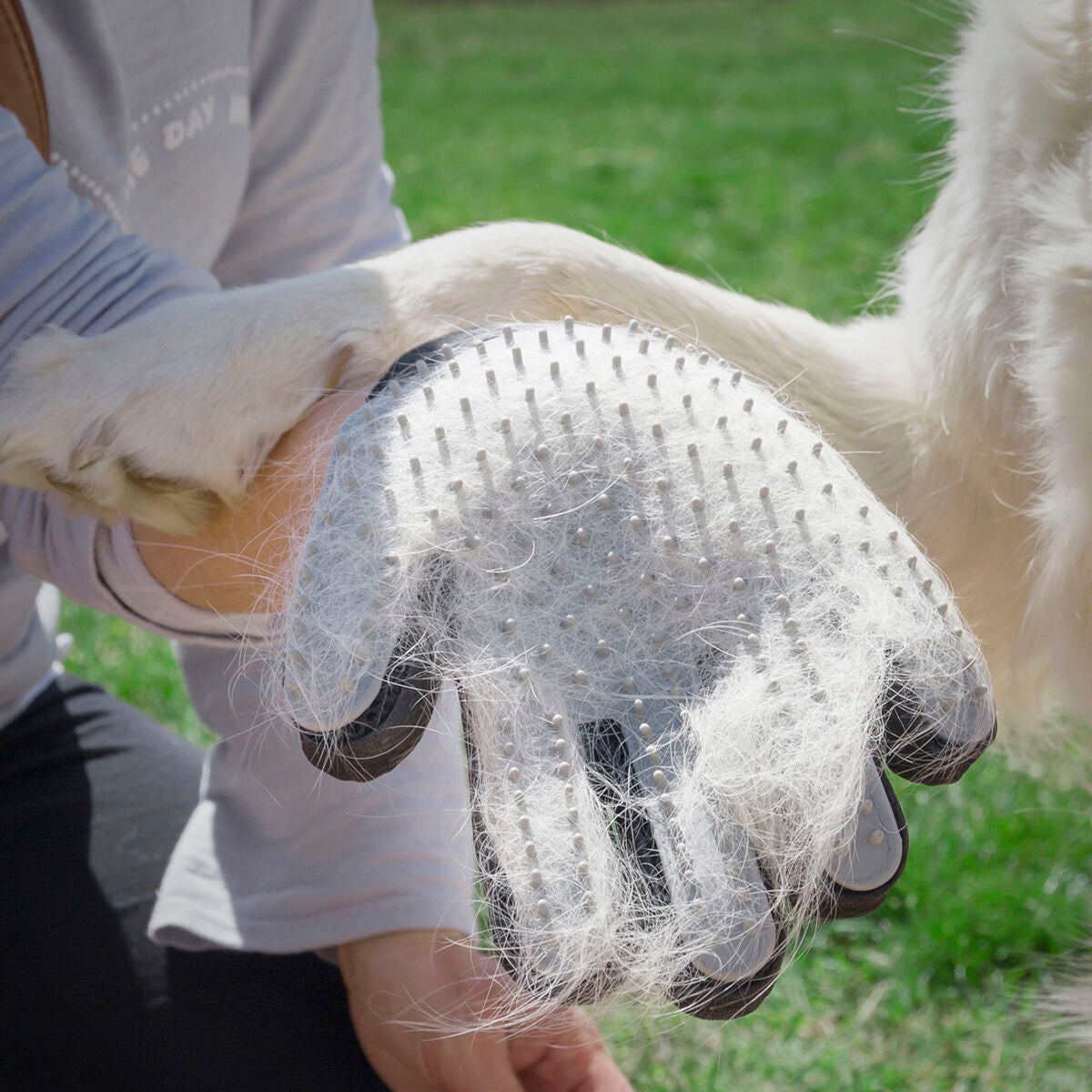 FurCare Glove – Pet Brush & Massage Glove